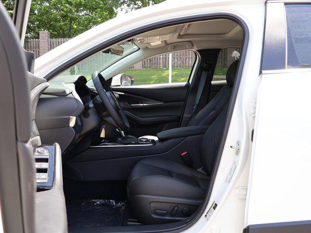 Photo of 2025 Snowflake White Pearl Mica Mazda CX-30
