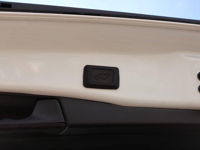 Photo of 2023 Ice Cap Toyota RAV4