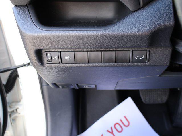 Photo of 2023 Ice Cap Toyota RAV4
