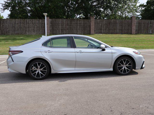Photo of 2023 Celestial Silver Metallic Toyota Camry