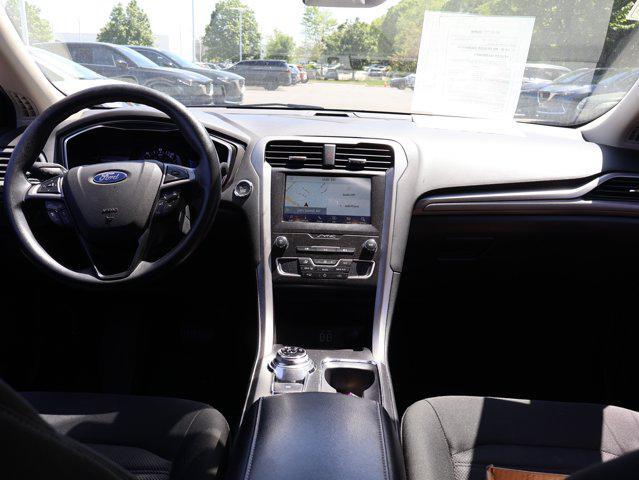 Photo of 2020 Iconic Silver Metallic Ford Fusion