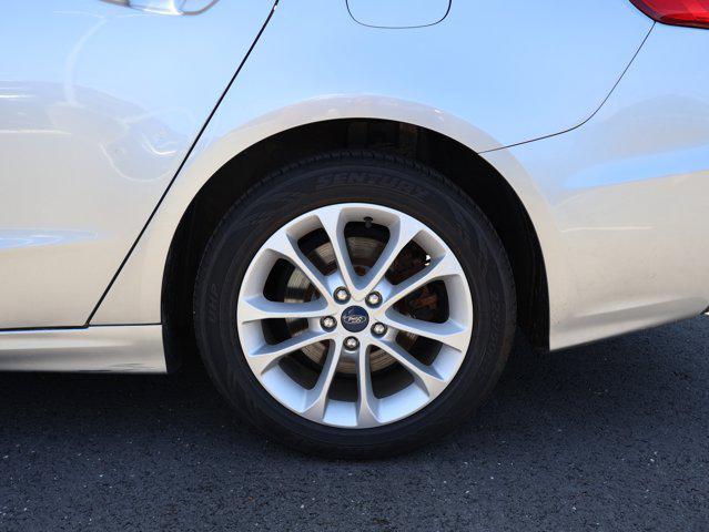 Photo of 2020 Iconic Silver Metallic Ford Fusion