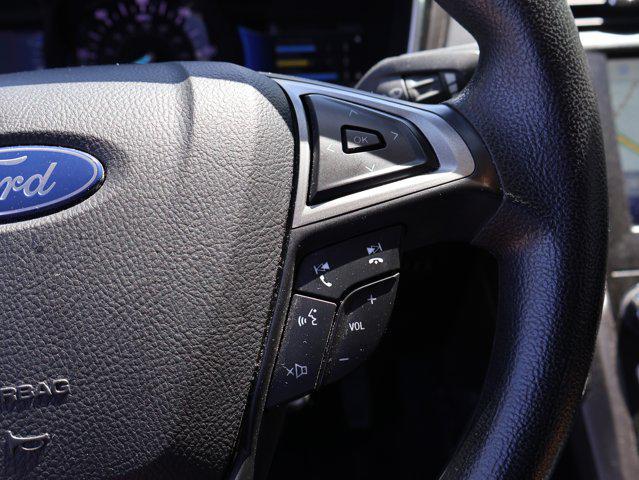Photo of 2020 Iconic Silver Metallic Ford Fusion