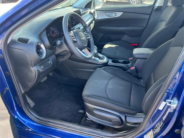 Photo of 2023 Deep Sea Blue Kia Forte