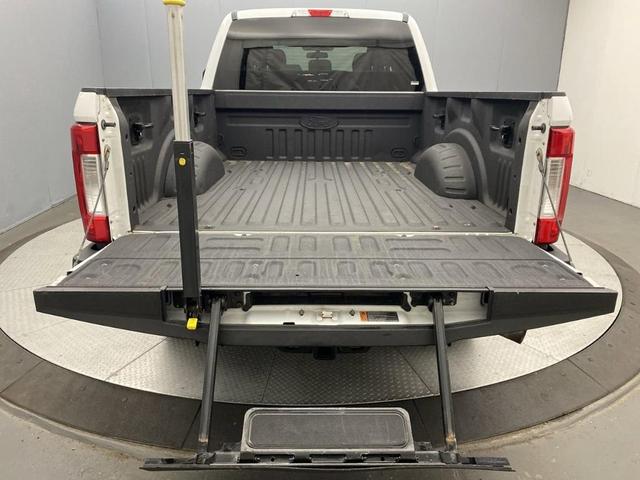 Photo of 2018 White Ford F-350