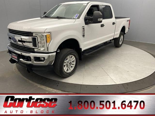 Photo of 2018 White Ford F-350