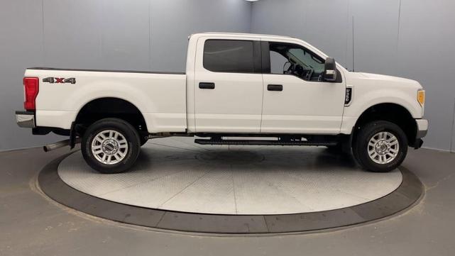 Photo of 2018 White Ford F-350