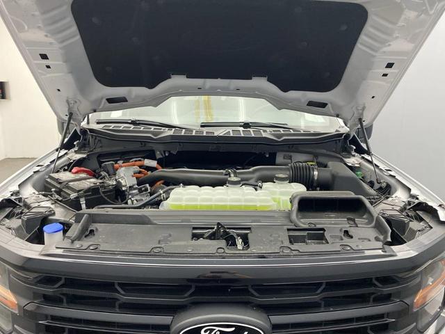 Photo of 2025 White Ford F-150