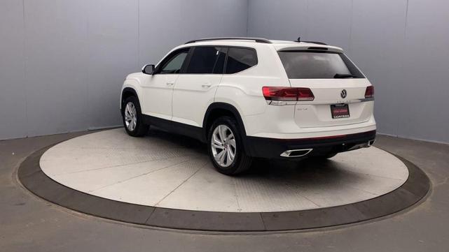 Photo of 2023 Pure White Volkswagen Atlas