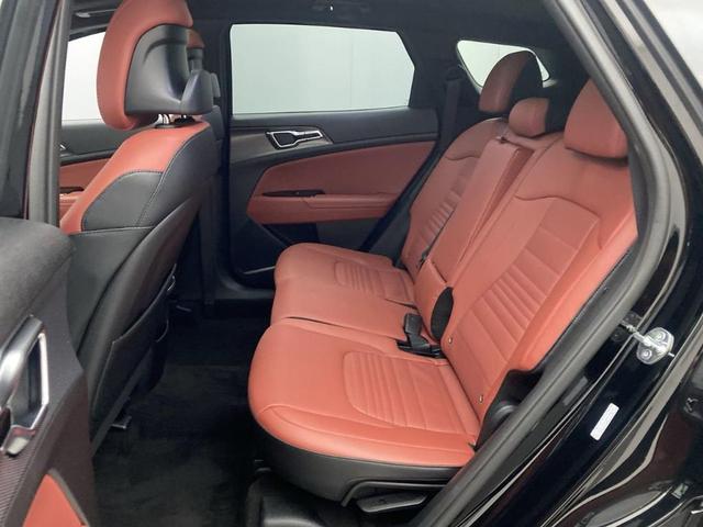 Photo of 2024 Ebony Black Kia Sportage