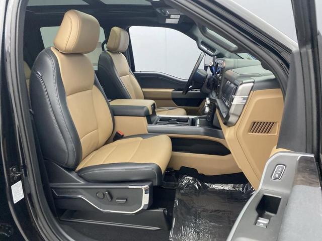 Photo of 2024 Agate Black Metallic Ford F-350