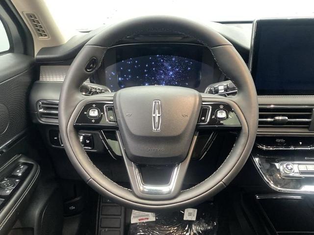 Photo of 2025 Gray Lincoln Corsair