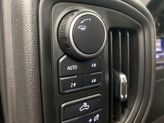 Photo of 2021 Black Chevrolet Silverado 1500