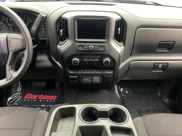 Photo of 2021 Black Chevrolet Silverado 1500