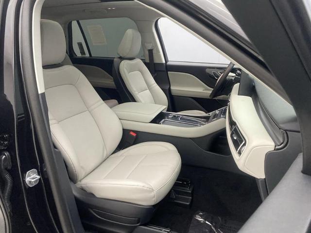 Photo of 2025 Black Lincoln Aviator