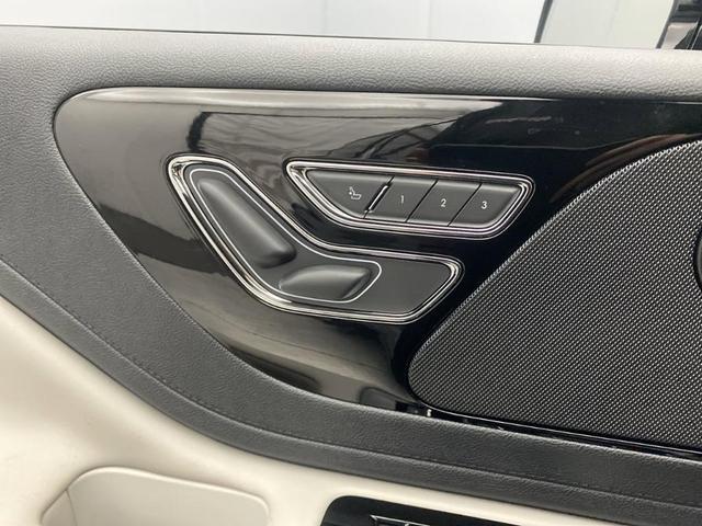 Photo of 2025 Black Lincoln Aviator