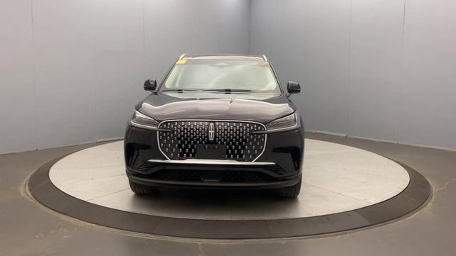 Photo of 2025 Black Lincoln Aviator