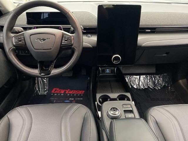 Photo of 2021 Star White Ford Mustang Mach-E