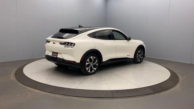 Photo of 2021 Star White Ford Mustang Mach-E
