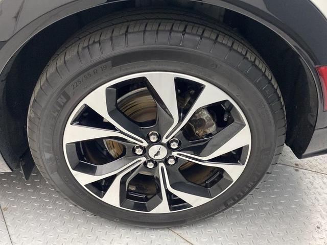 Photo of 2021 Star White Ford Mustang Mach-E
