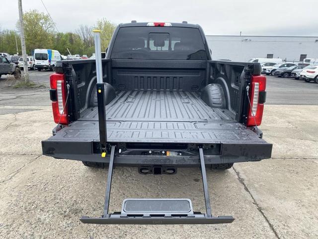 Photo of 2025 Agate Black Metallic Ford F-350