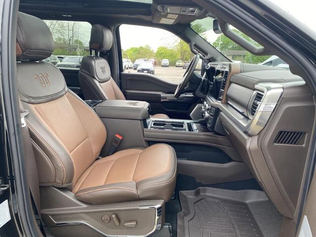 Photo of 2025 Agate Black Metallic Ford F-350