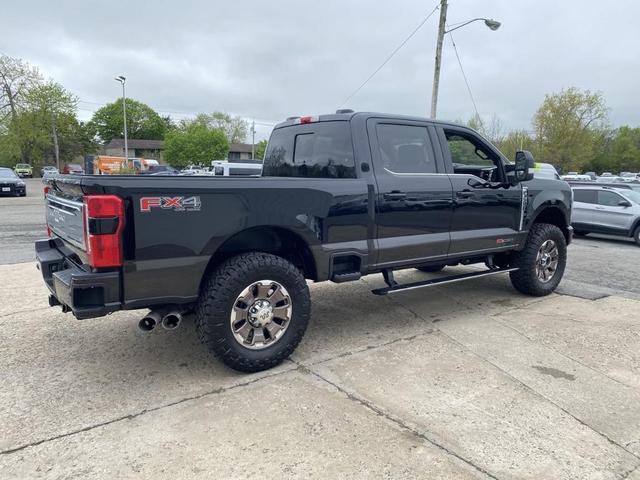 Photo of 2025 Agate Black Metallic Ford F-350