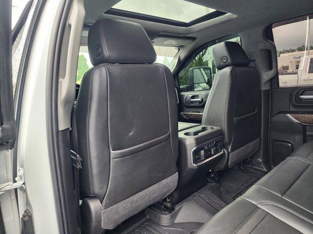 Photo of 2022 White Frost Tricoat GMC Sierra 3500
