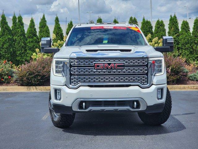Photo of 2022 White Frost Tricoat GMC Sierra 3500