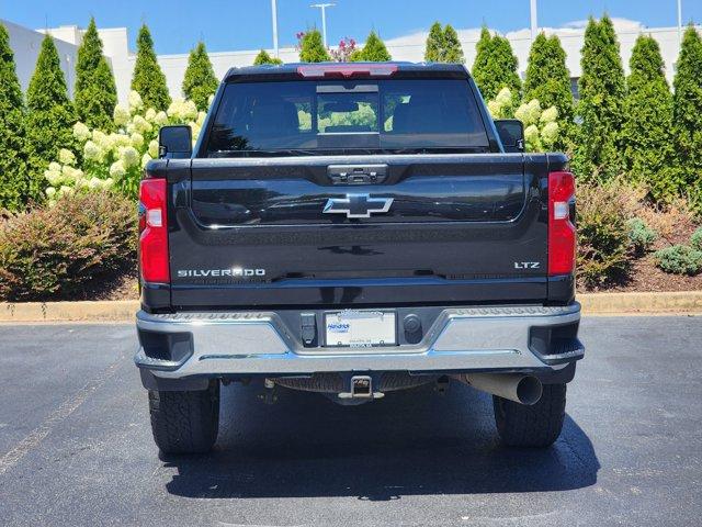 Photo of 2023 Mosaic Black Metallic Chevrolet Silverado 2500