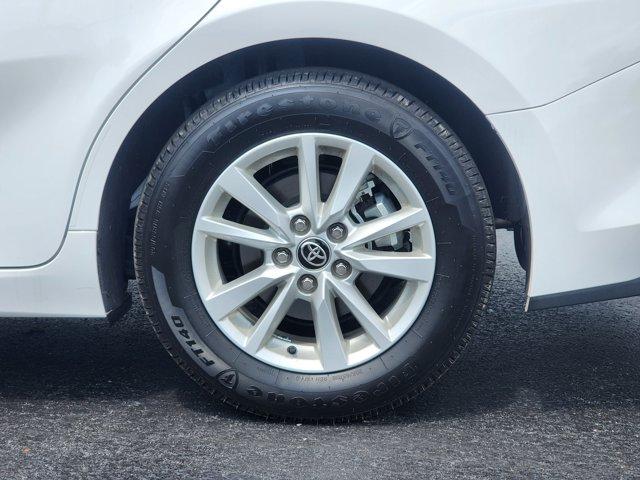 Photo of 2025 Ice Cap Toyota Camry