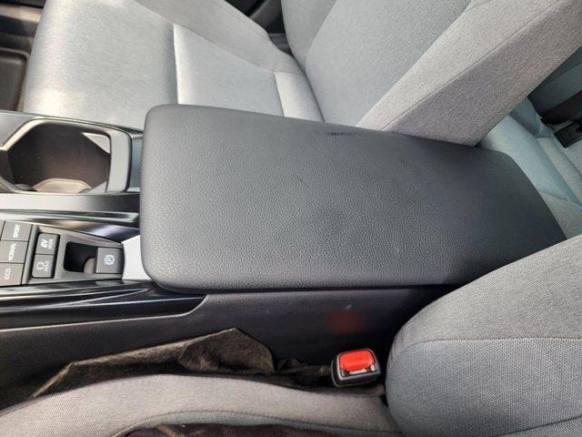 Photo of 2025 Ice Cap Toyota Camry
