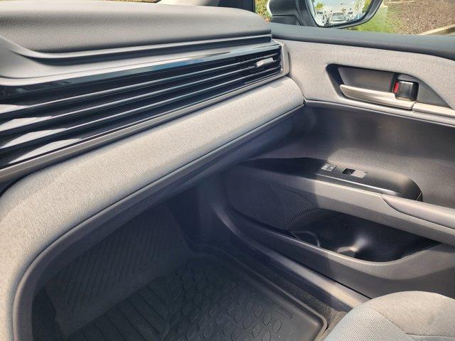 Photo of 2025 Ice Cap Toyota Camry