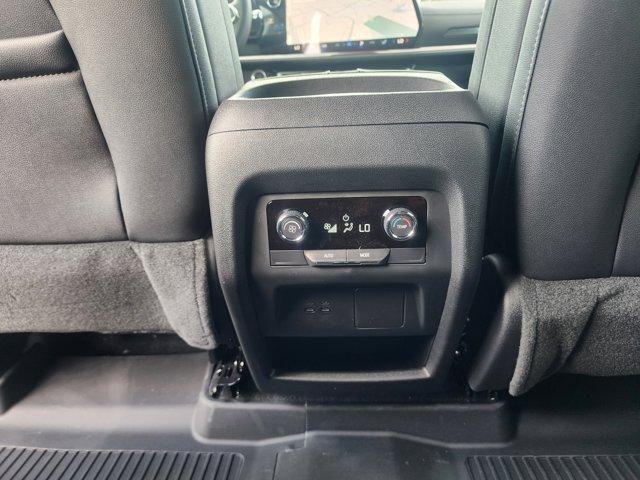 Photo of 2026 Mosaic Black Metallic Chevrolet Traverse