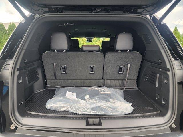 Photo of 2026 Mosaic Black Metallic Chevrolet Traverse