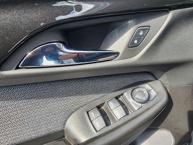 Photo of 2025 Summit White Chevrolet Trailblazer