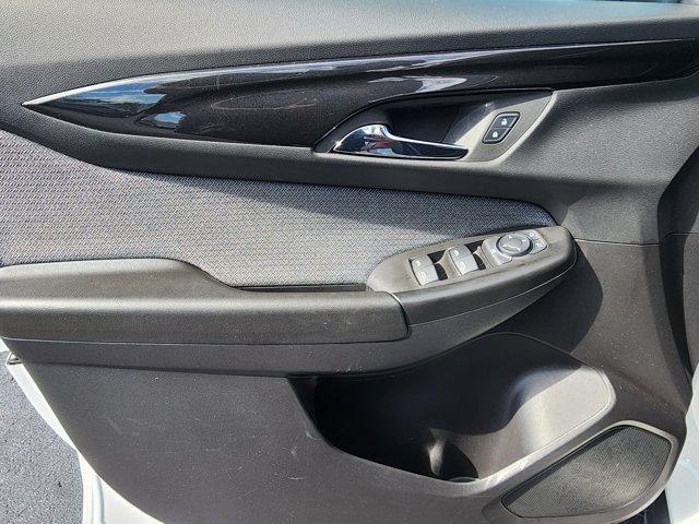 Photo of 2025 Summit White Chevrolet Trailblazer