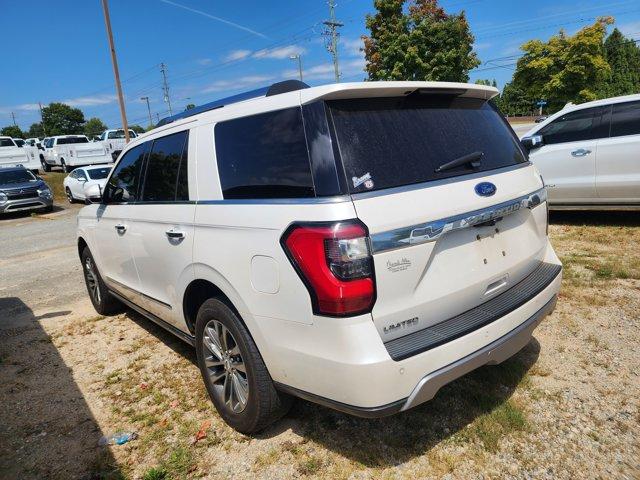 Photo of 2018 White Platinum Metallic Tri-Coat Ford Expedition
