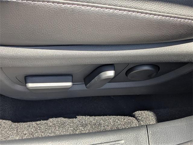 Photo of 2025 Ingot Blue Metallic Mazda CX-50