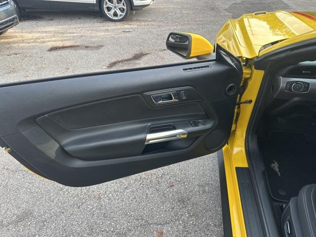 Photo of 2016 Triple Yellow Tri-Coat Ford Mustang