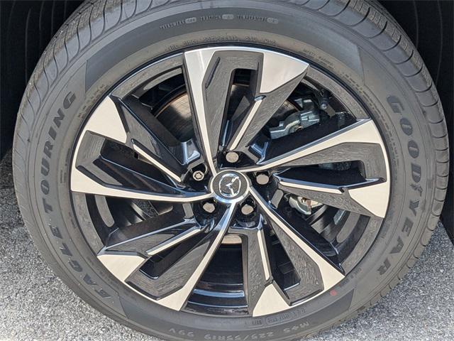 Photo of 2025 Gray Mazda CX-50 Hybrid