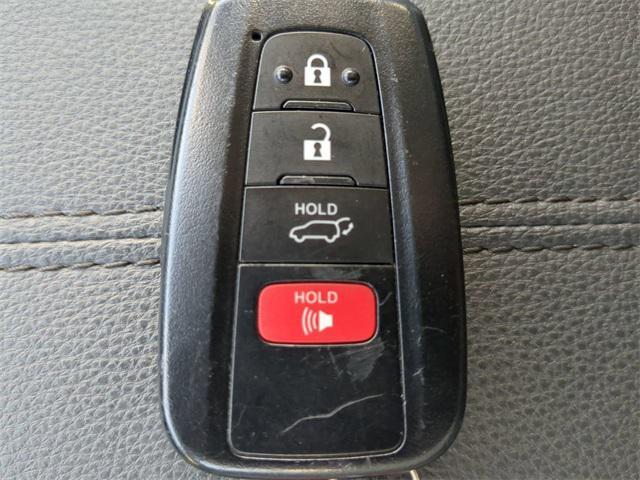 Photo of 2021 Blizzard Pearl Toyota RAV4