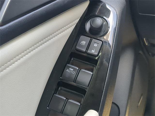 Photo of 2017 Deep Crystal Blue Mica Mazda Mazda3