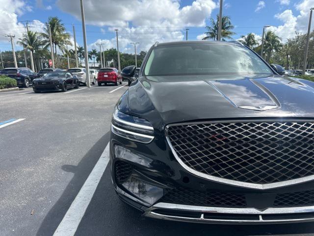 Photo of 2025 Vik Black Genesis GV70