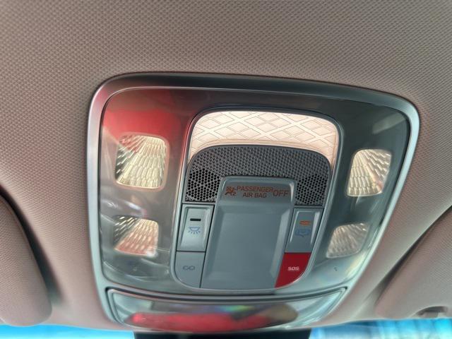 Photo of 2025 Vik Black Genesis GV70