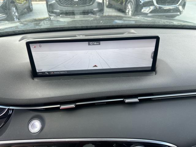 Photo of 2025 Vik Black Genesis GV70
