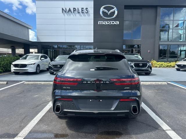 Photo of 2025 Vik Black Genesis GV70