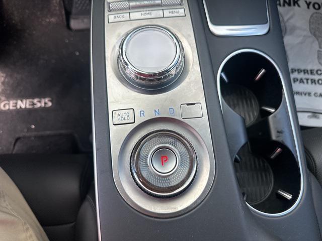 Photo of 2025 Vik Black Genesis GV70