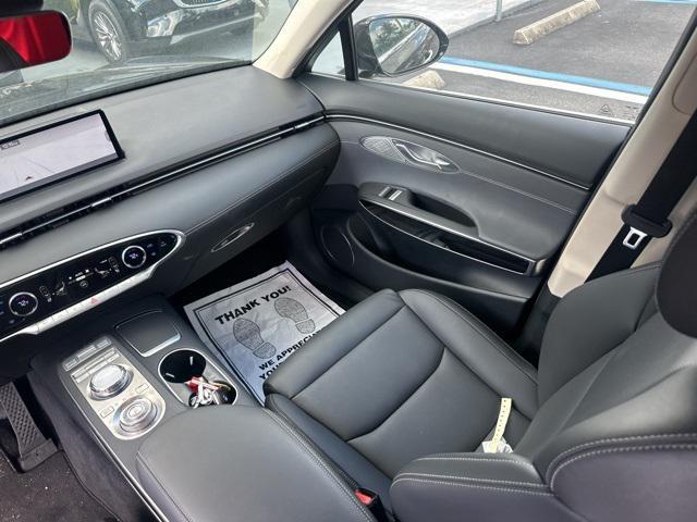Photo of 2025 Vik Black Genesis GV70