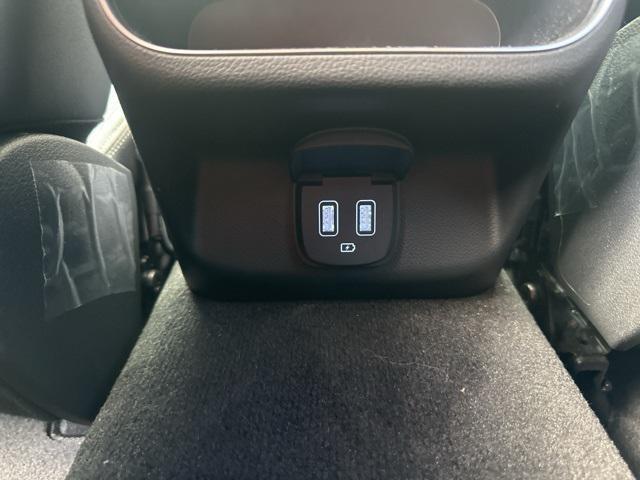 Photo of 2025 Vik Black Genesis GV70